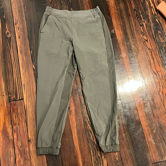 Athleta Pants & Jumpsuits Athleta Textured Brooklyn Jogger Poshmark
